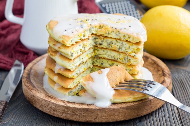 PALAČINKE S CHIA SEMENI IN LIMONO