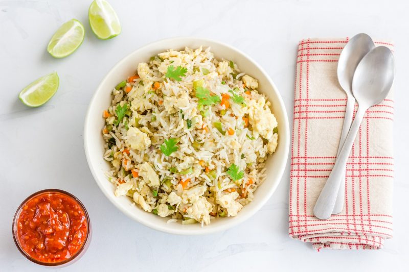 PRAŽEN RIŽ Z JAJCI